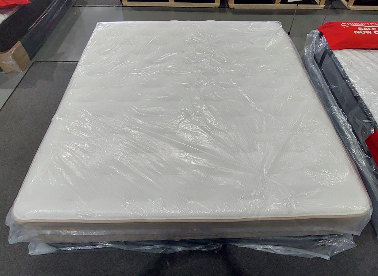 YINAHLA VISCO FLEX KING MATTRESS - EX-DISPLAY