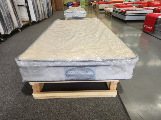 AMC COMMERCIAL SUPREME BED BUG PILLOW TOP KING SINGLE MATTRESS WITH MEDI FLEX TOP PANEL