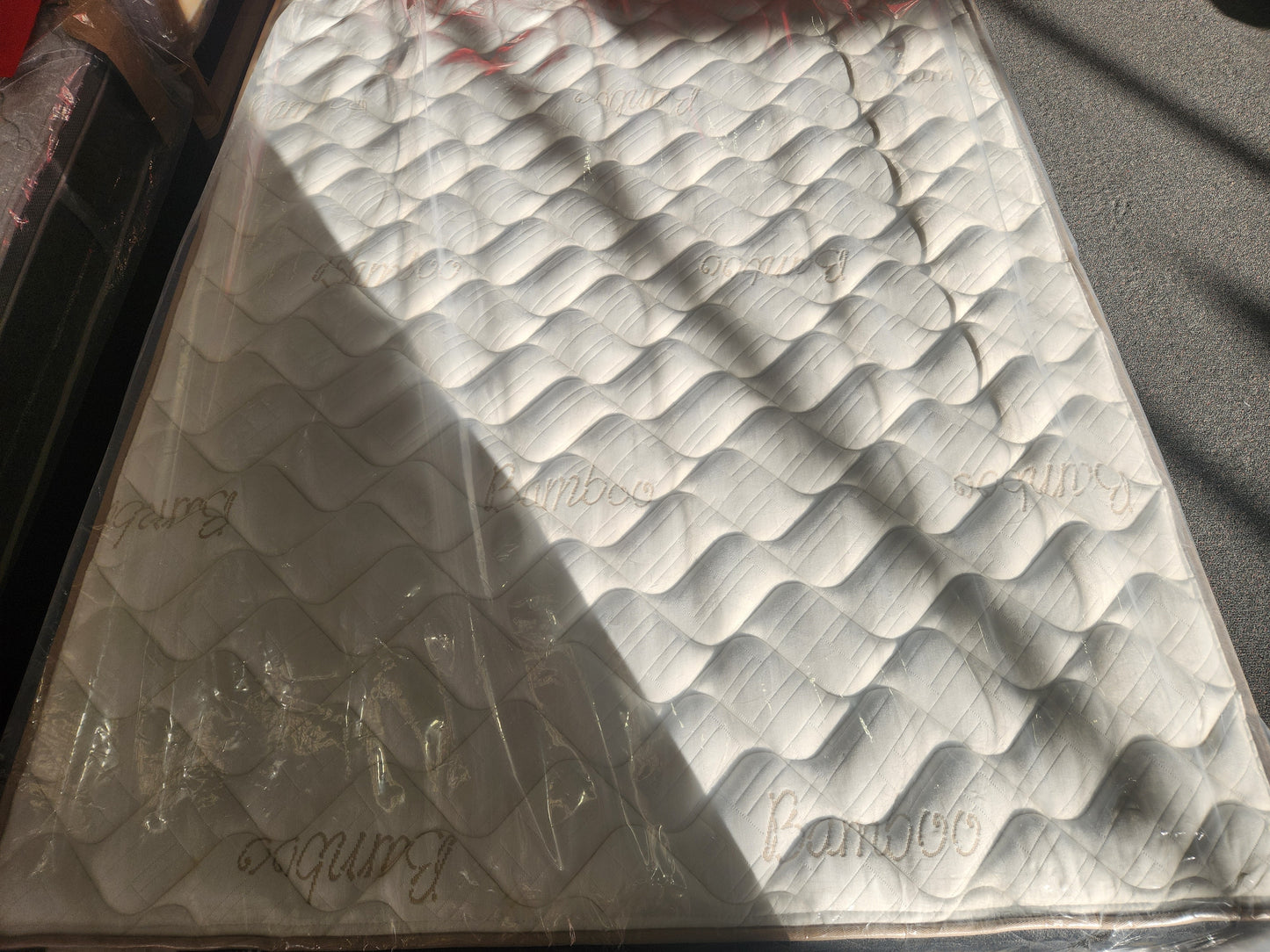 ALLAY MEDIUM QUEEN MATTRESS - EX-DISPLAY