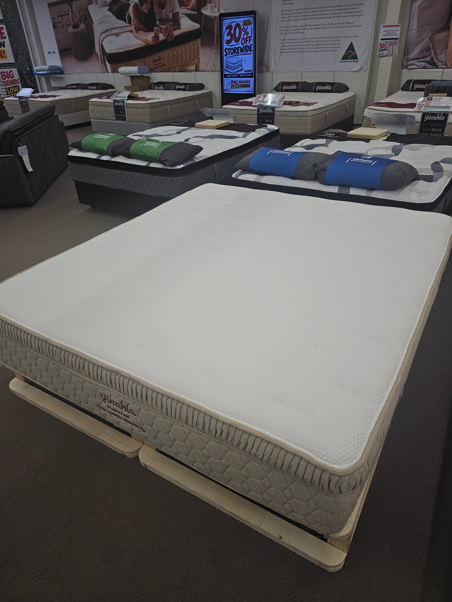 Ex-Display Yinahla Posture Cloud Gel Queen Mattress