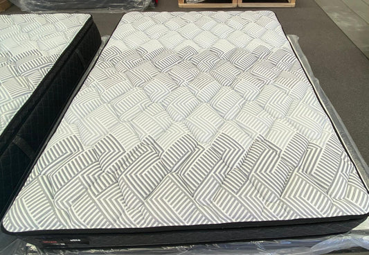 ACCOMMODATION SERIES ELEVATE ELITE QUEEN MATTRESS - EX-DISPLAY