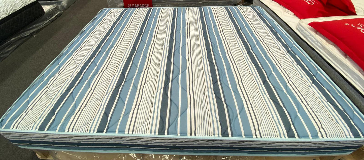 ACCOMMODATION SERIES PERFORMANCE EXECUTIVE QUEEN MATTRESS - EX-DISPLAY