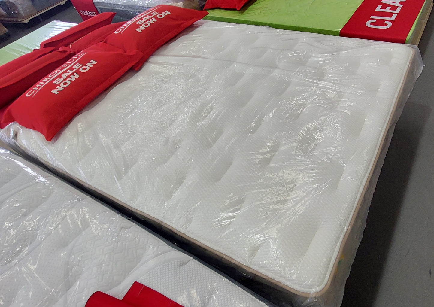 YINAHLA CLASSIC COMFORT QUEEN MATTRESS